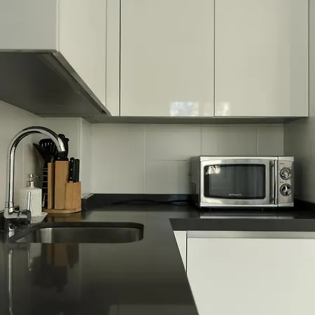 2bdr Penthouse, Naranjos, W/pool, 2km P.banus * 마르베야